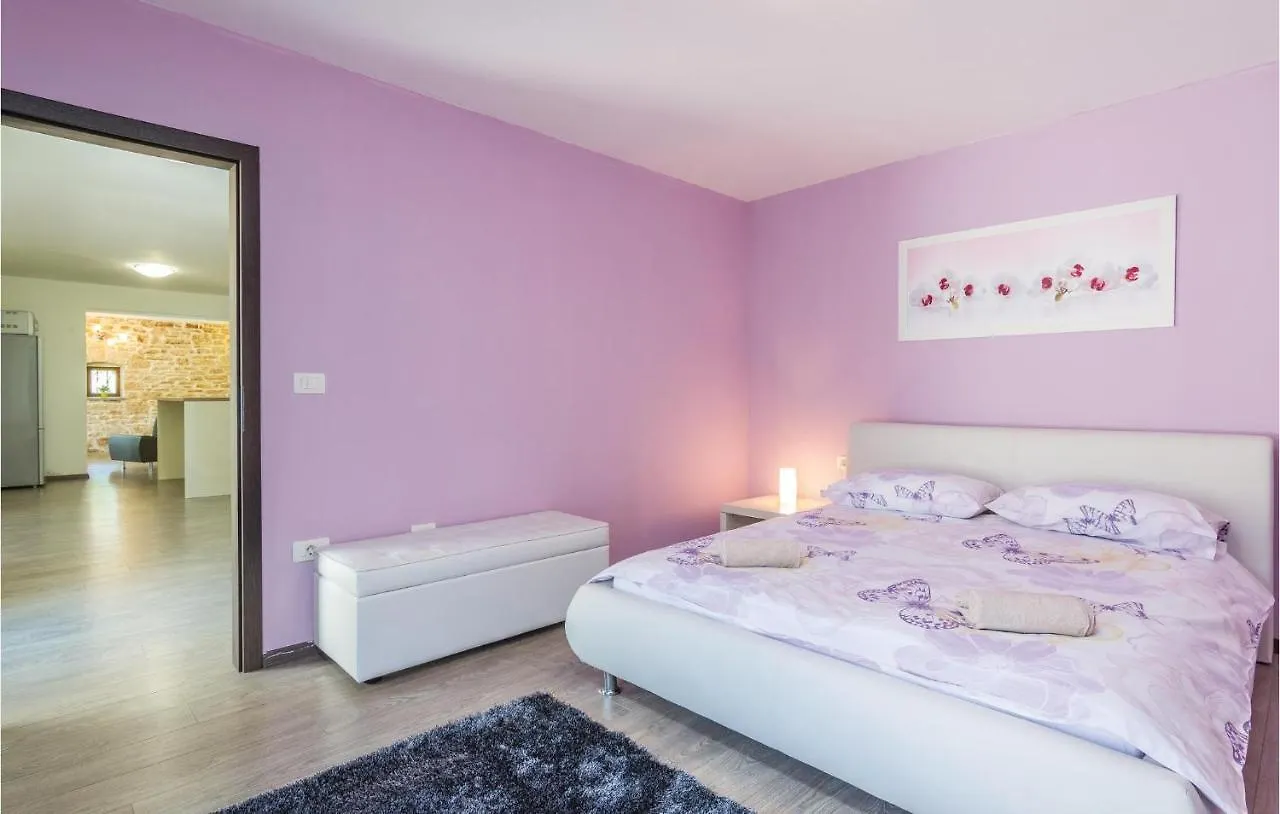Nice Home In Sv,Petar U Sumi With Jacuzzi Pamići Kroatien